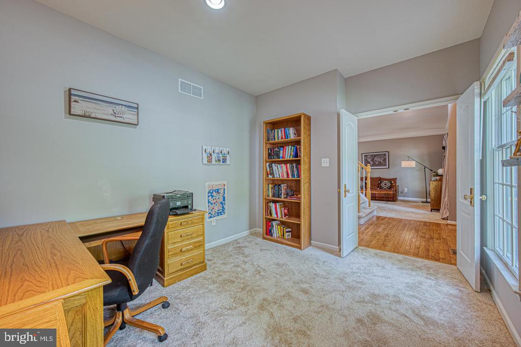 807 TREMONT DRIVE