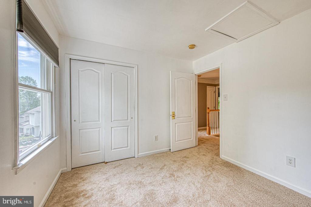 807 TREMONT DRIVE