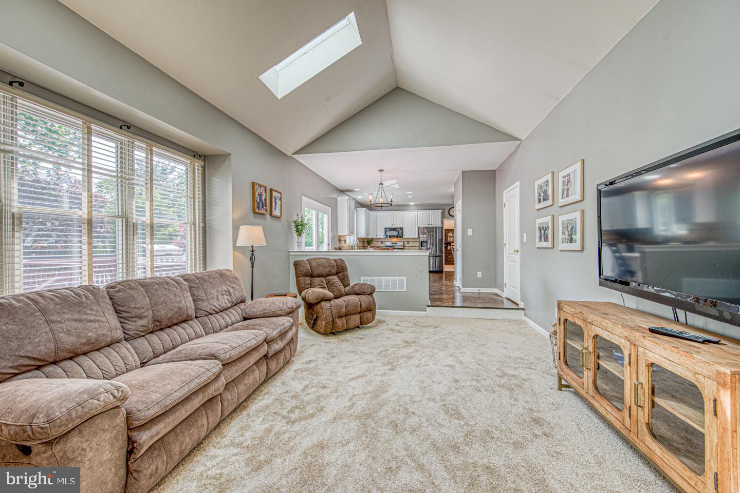 807 TREMONT DRIVE