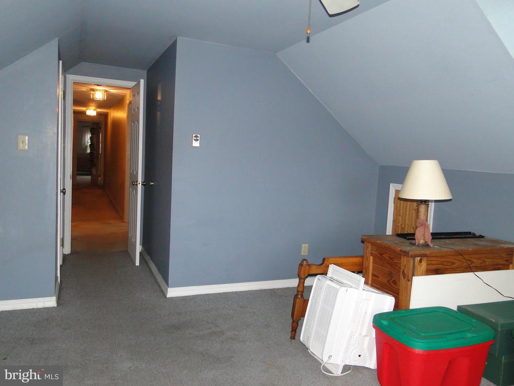 8504 DOGWOOD DRIVE