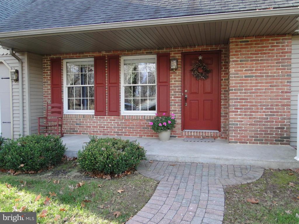 8504 DOGWOOD DRIVE