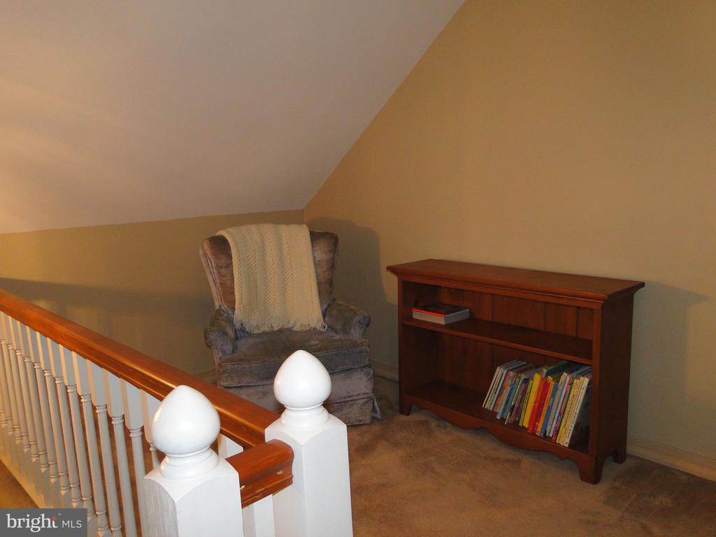 8504 DOGWOOD DRIVE