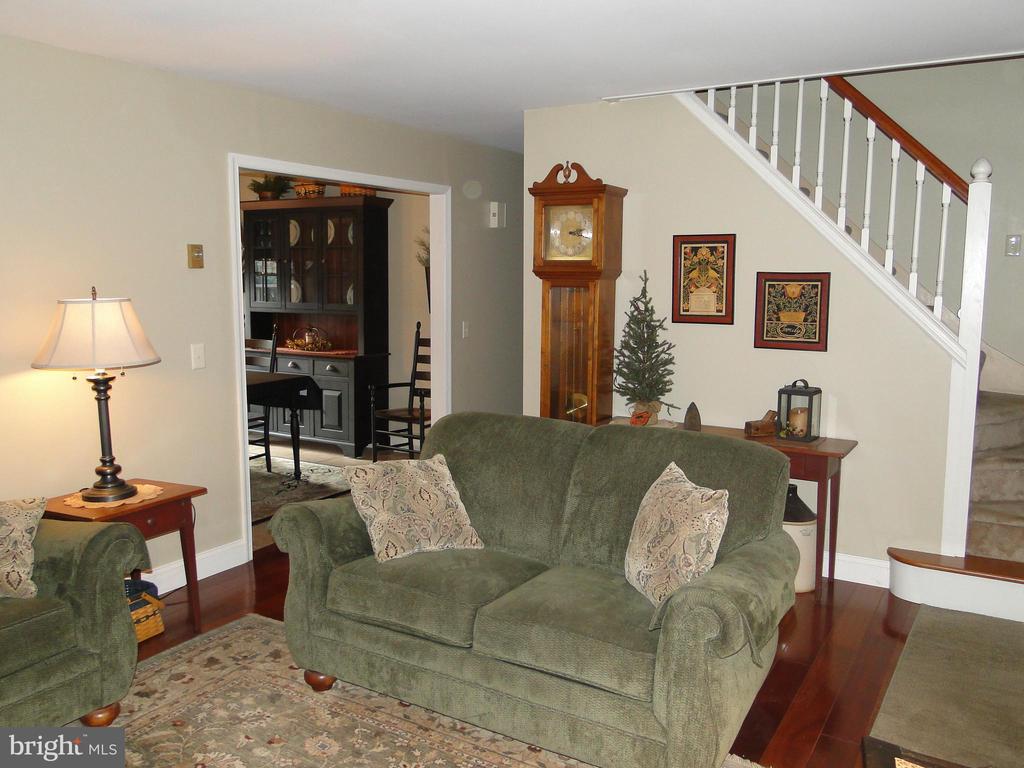 8504 DOGWOOD DRIVE