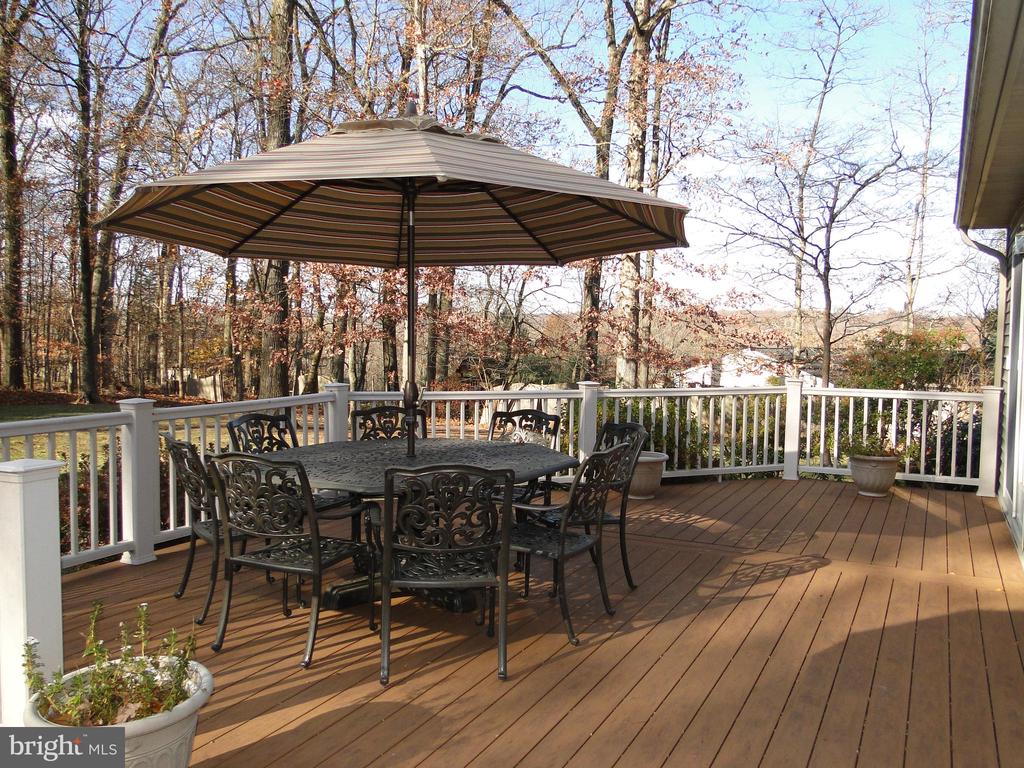 8504 DOGWOOD DRIVE