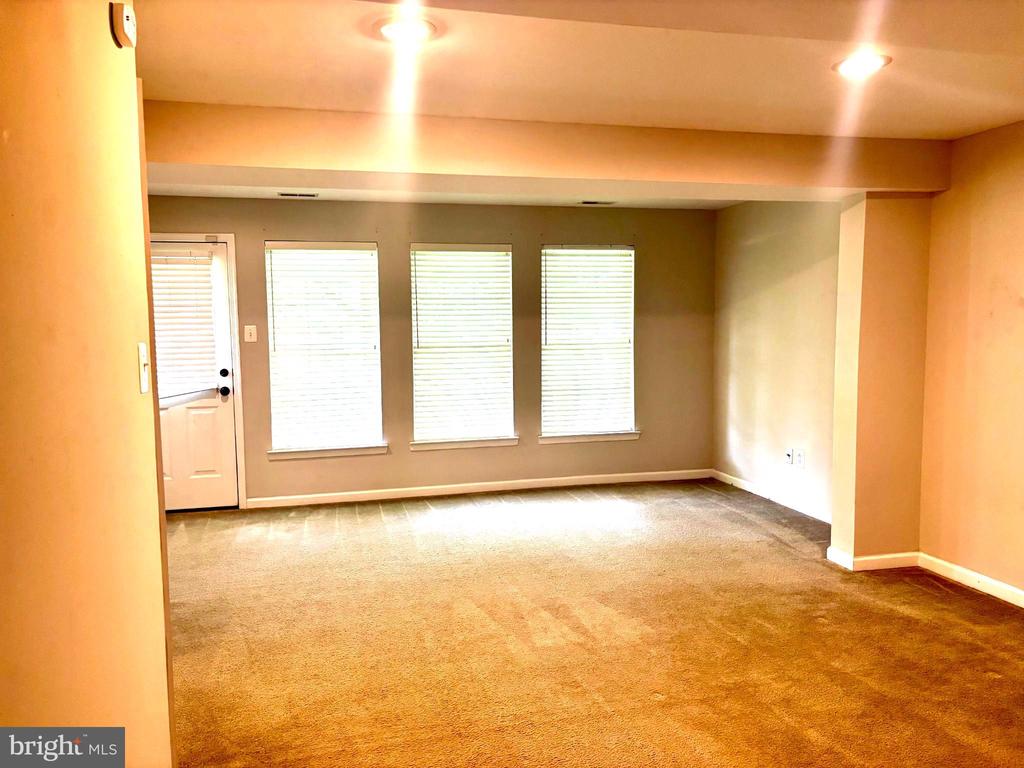 4606 JASMINE DRIVE