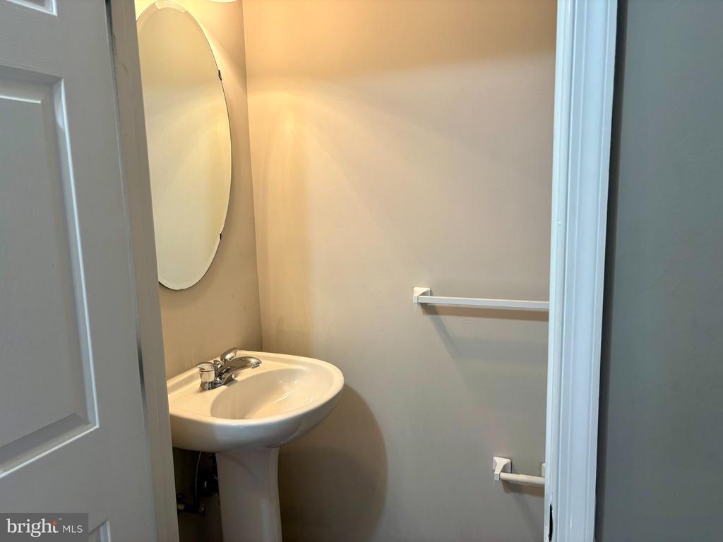 4606 JASMINE DRIVE