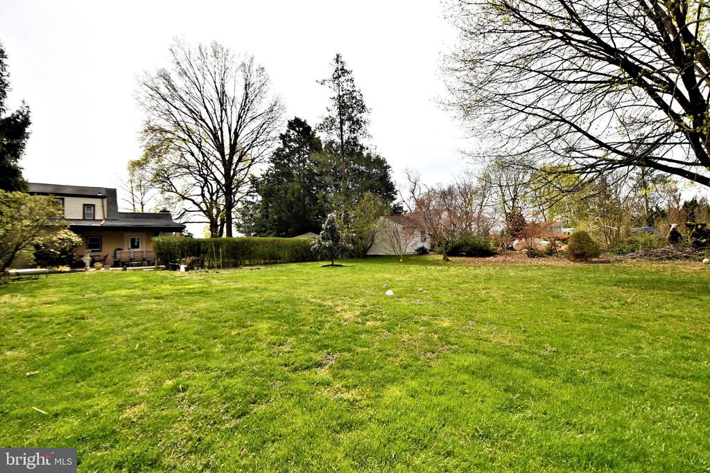 1626 FITZWATERTOWN ROAD