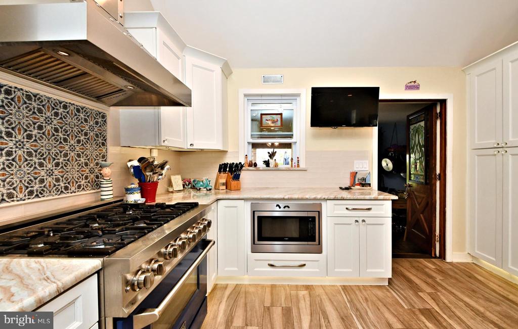 1626 FITZWATERTOWN ROAD