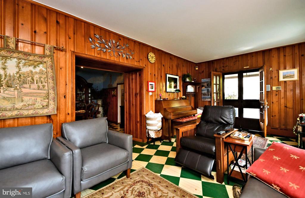 1626 FITZWATERTOWN ROAD