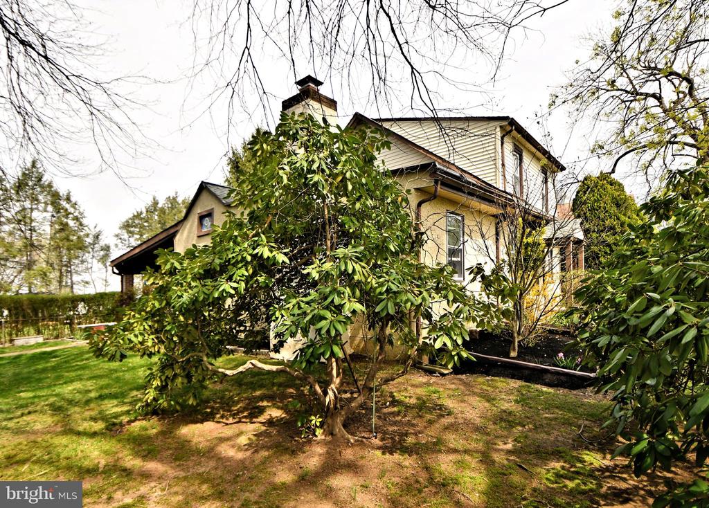 1626 FITZWATERTOWN ROAD