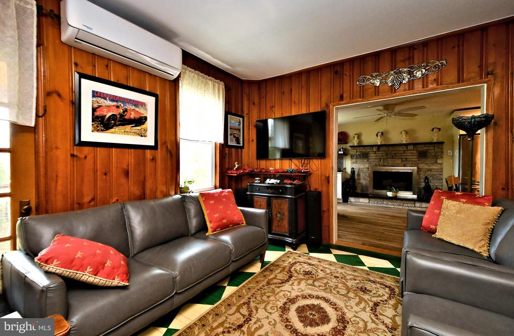1626 FITZWATERTOWN ROAD