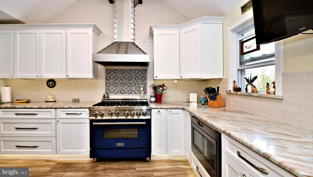 1626 FITZWATERTOWN ROAD