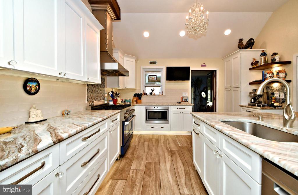 1626 FITZWATERTOWN ROAD