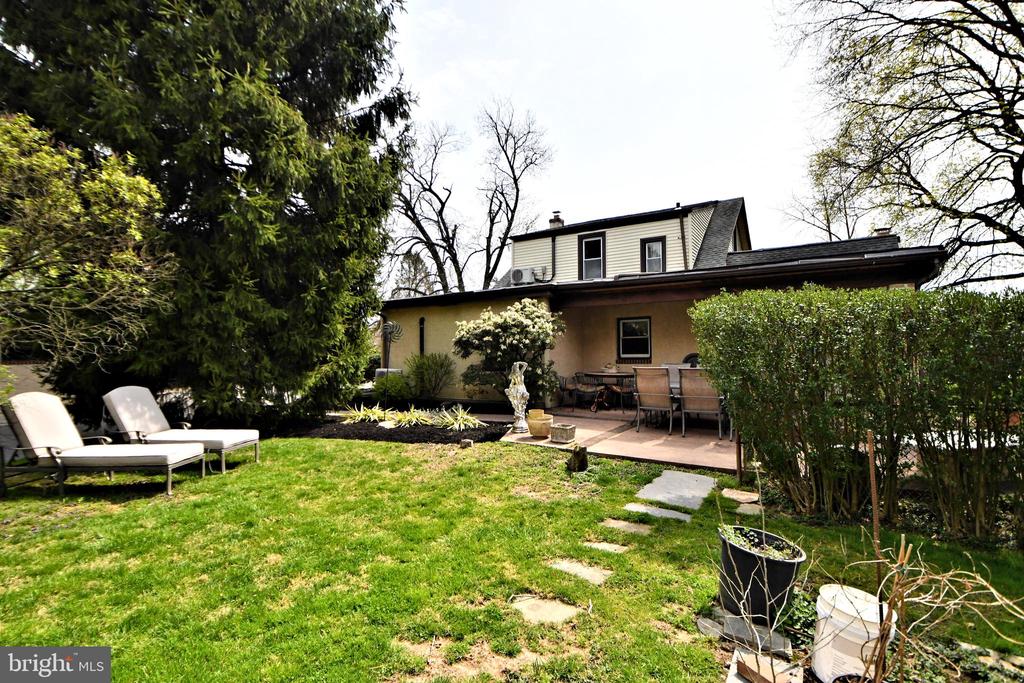 1626 FITZWATERTOWN ROAD