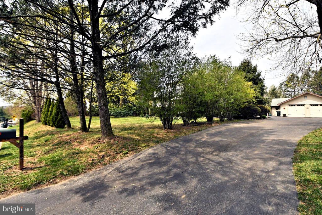 1626 FITZWATERTOWN ROAD