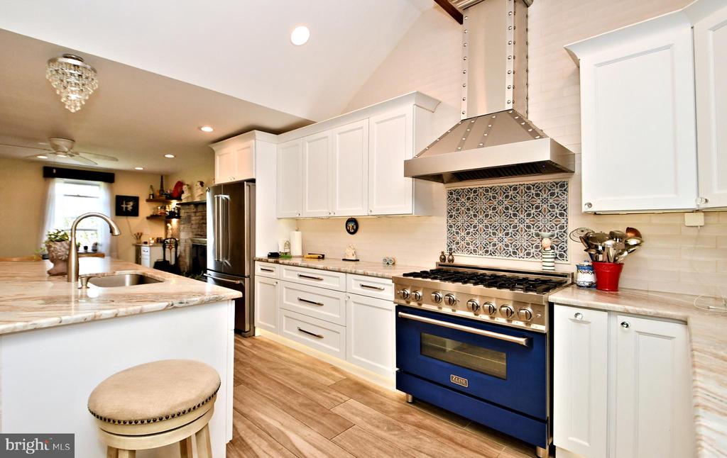 1626 FITZWATERTOWN ROAD