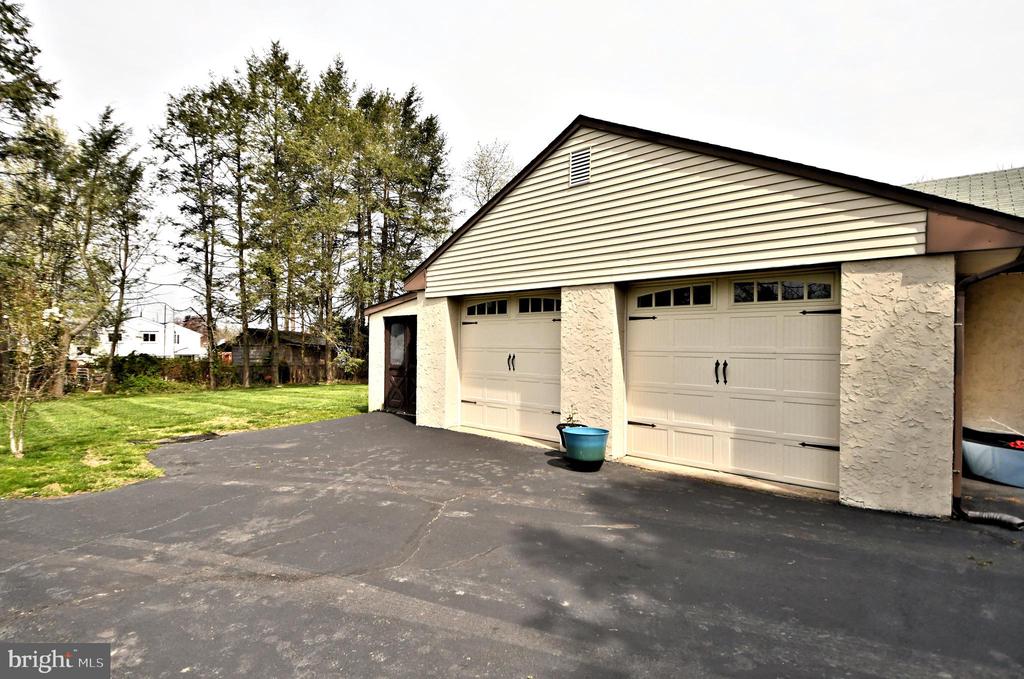 1626 FITZWATERTOWN ROAD