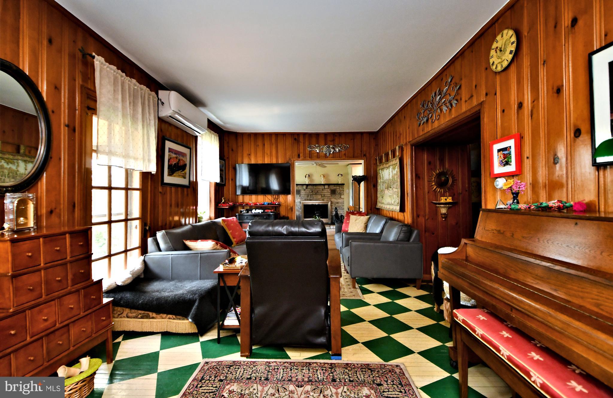 1626 FITZWATERTOWN ROAD