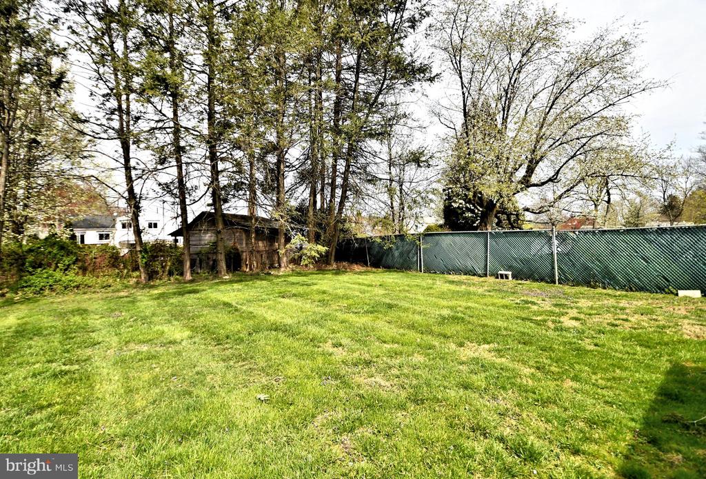 1626 FITZWATERTOWN ROAD