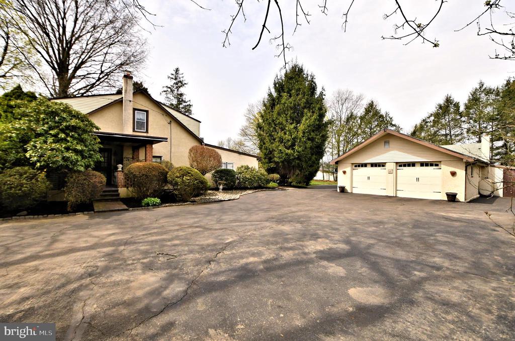 1626 FITZWATERTOWN ROAD