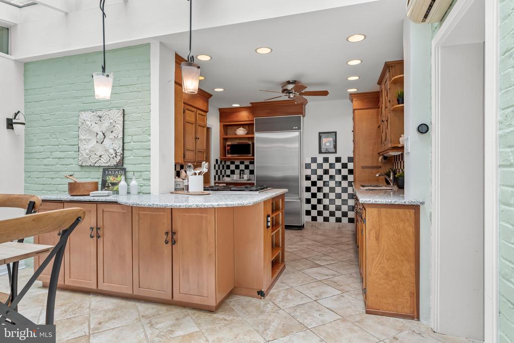 751 CLARENDON ROAD