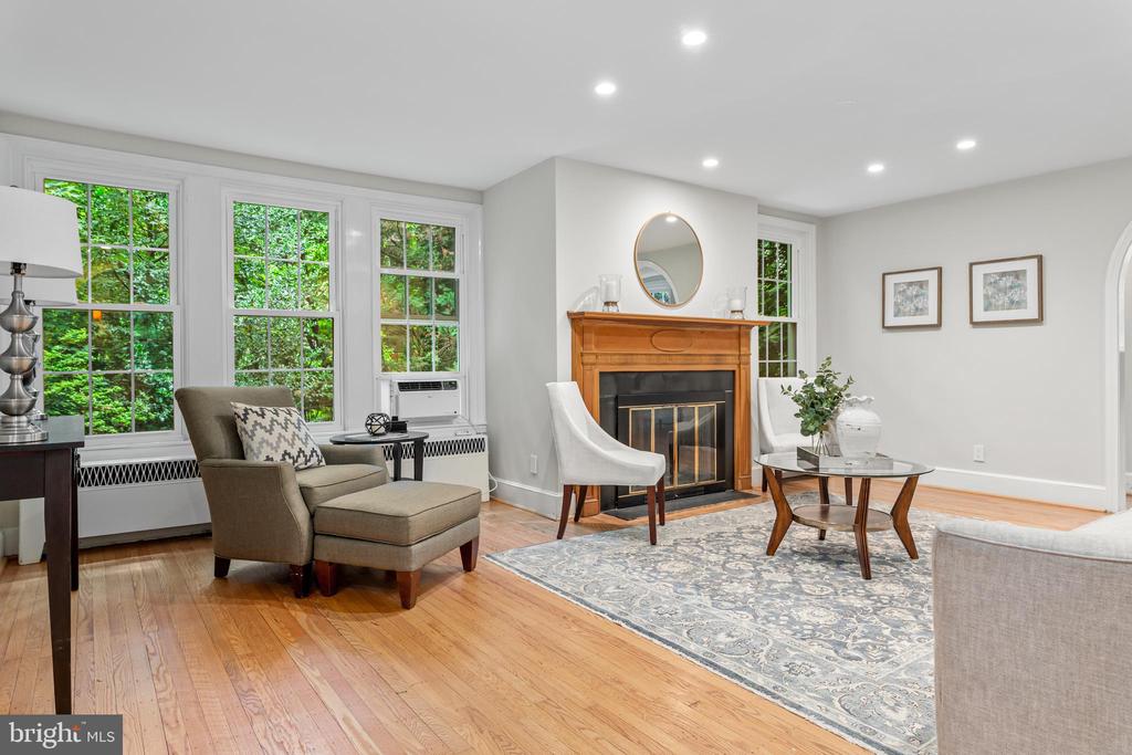 751 CLARENDON ROAD