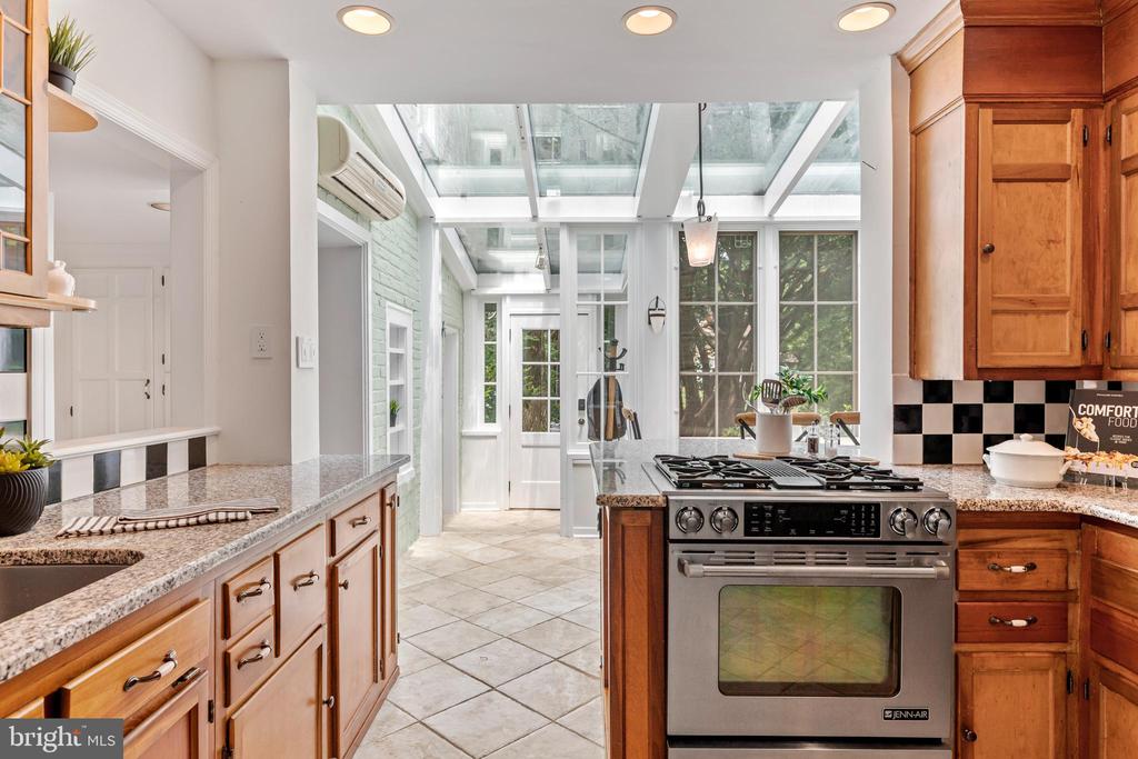 751 CLARENDON ROAD
