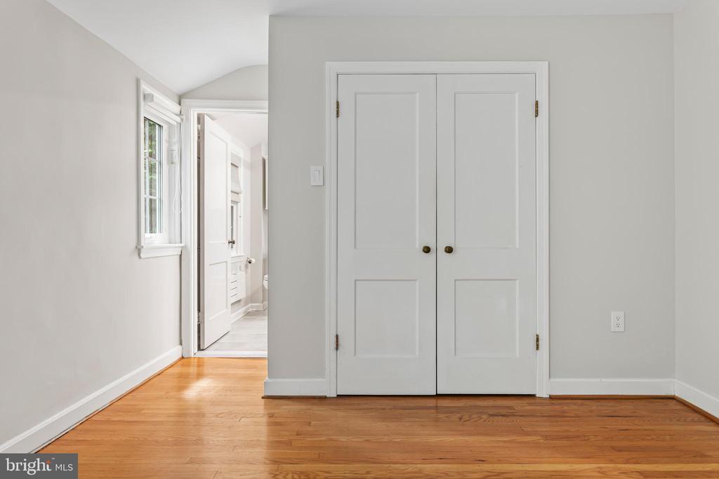 751 CLARENDON ROAD