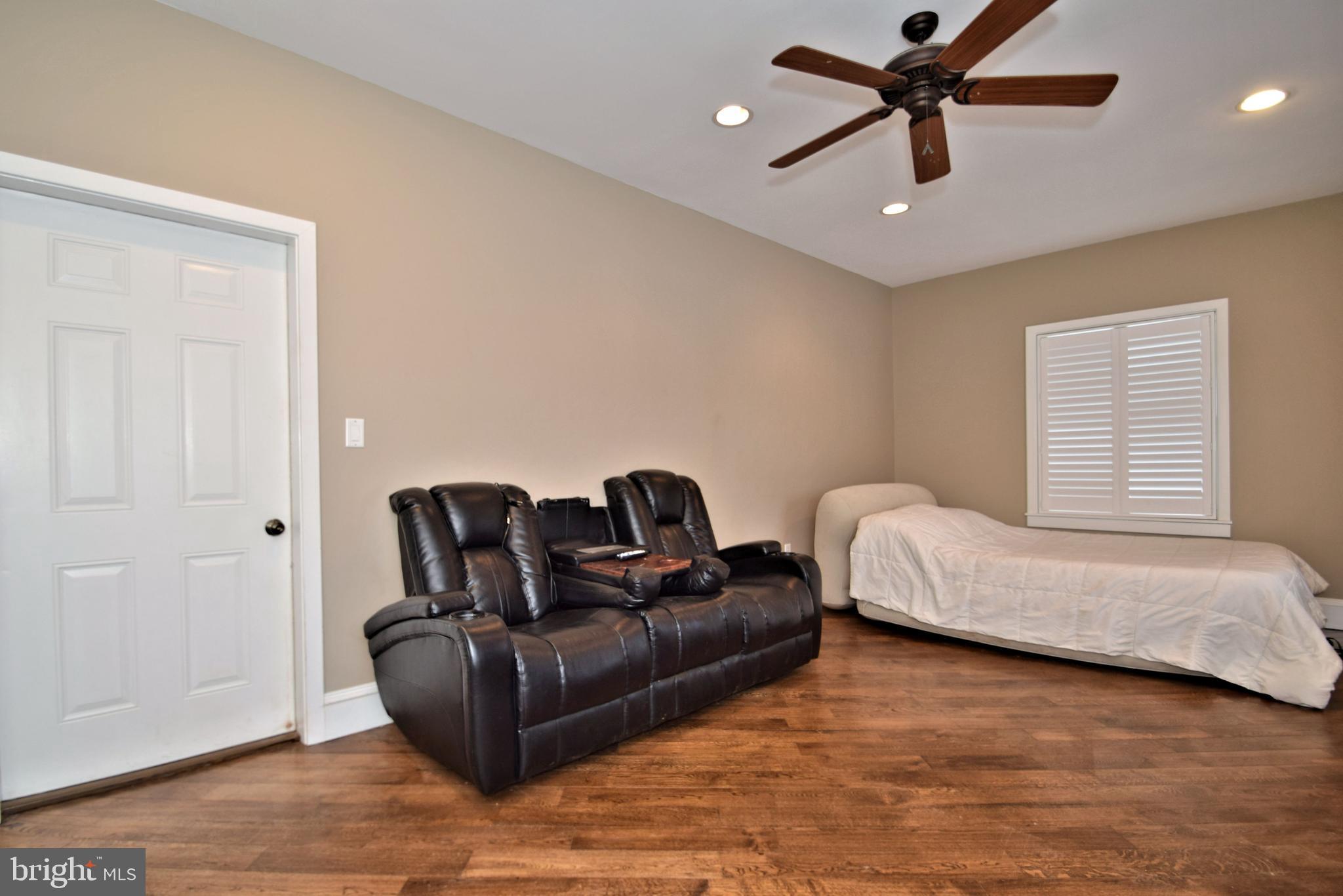 2128 BUSTARD ROAD