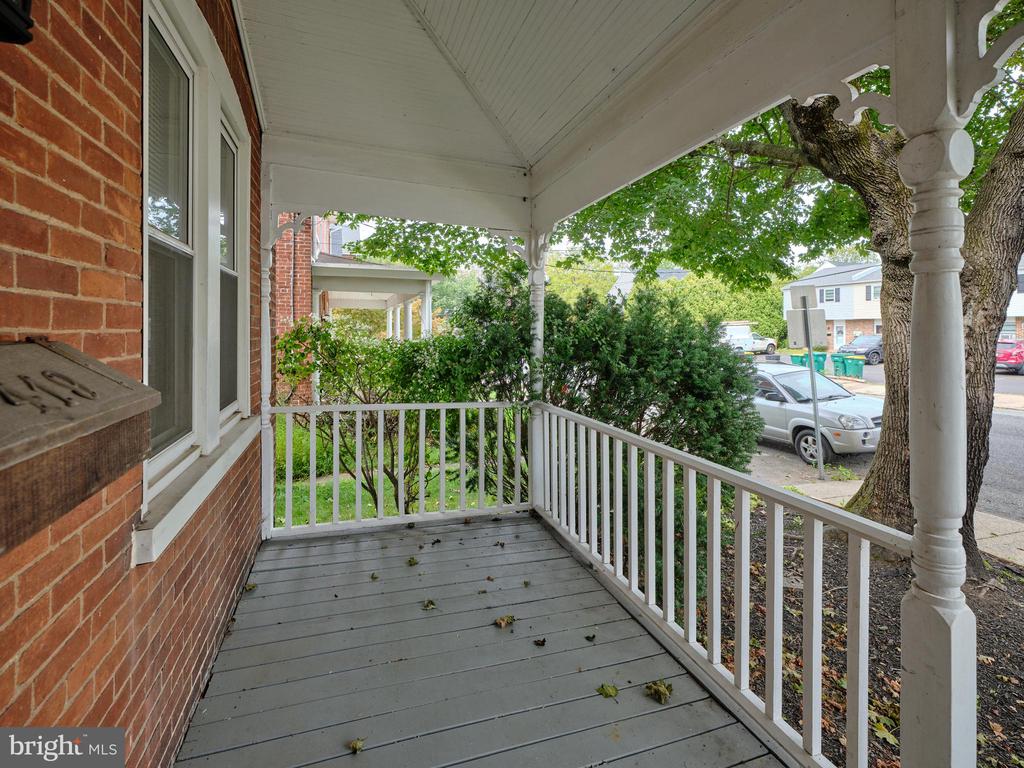 419 SEMINARY STREET
