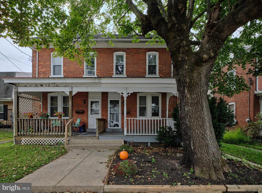 419 SEMINARY STREET