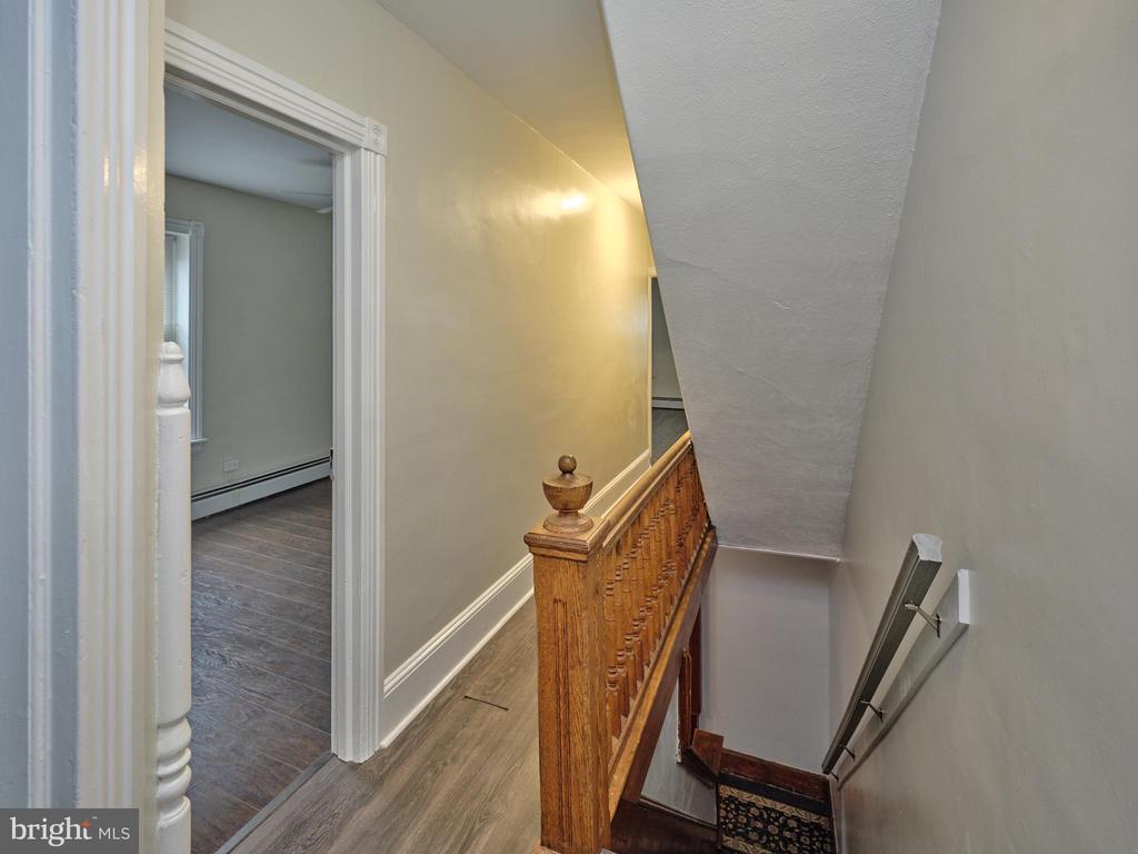 419 SEMINARY STREET