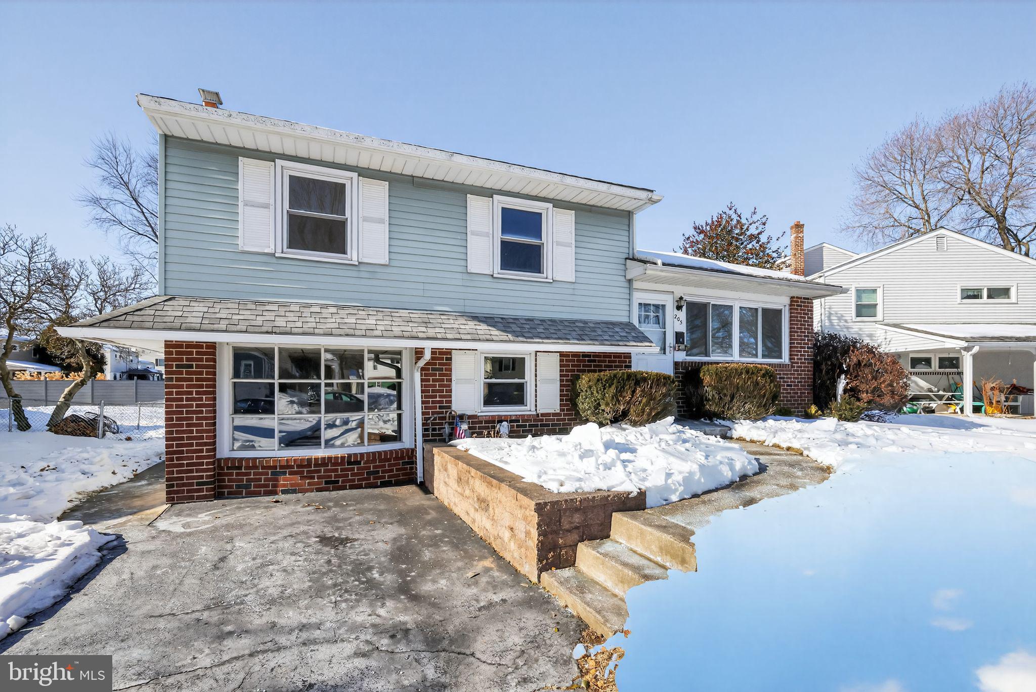 205 WILLARD ROAD