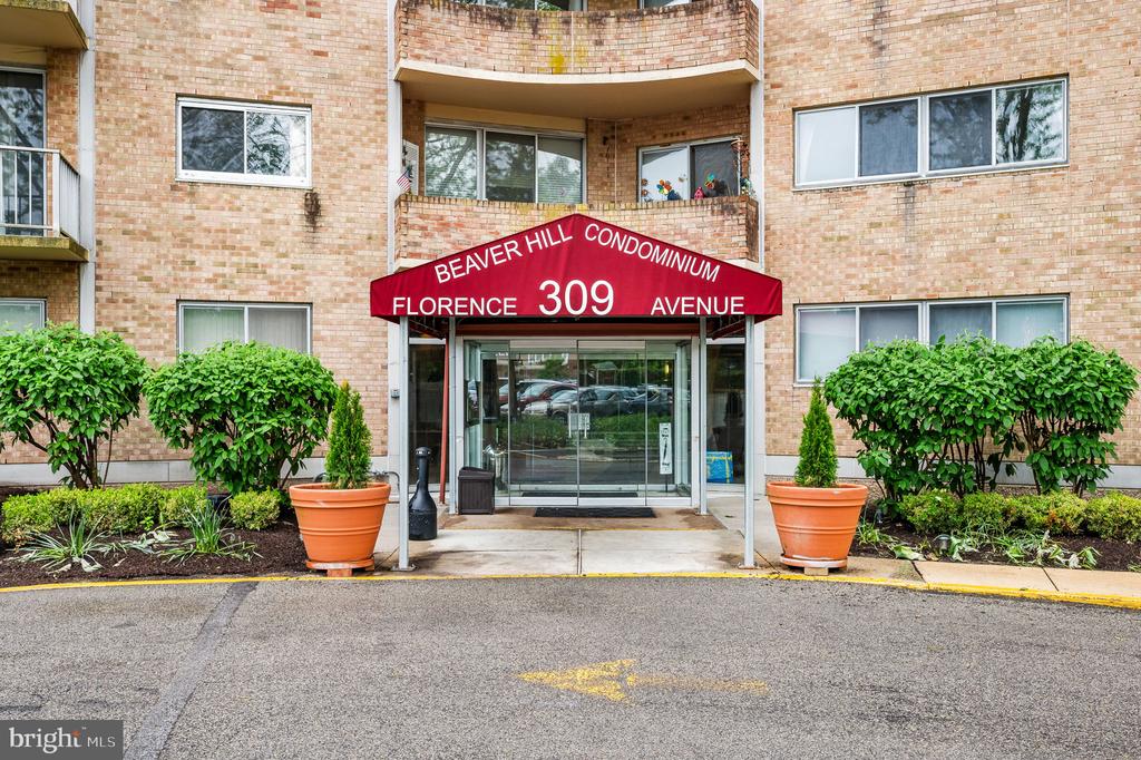 309 FLORENCE AVENUE 229N