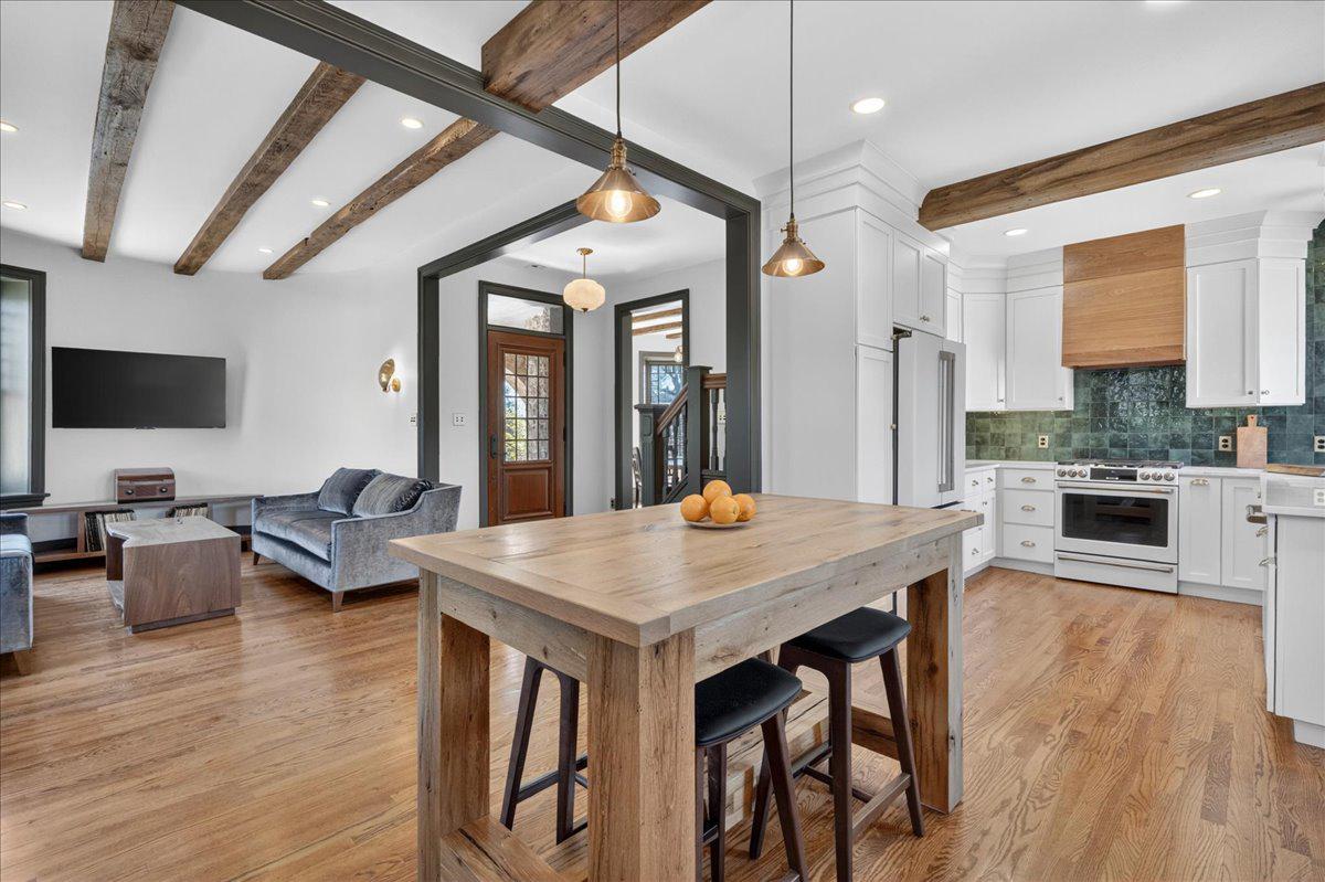 701 S BETHLEHEM PIKE