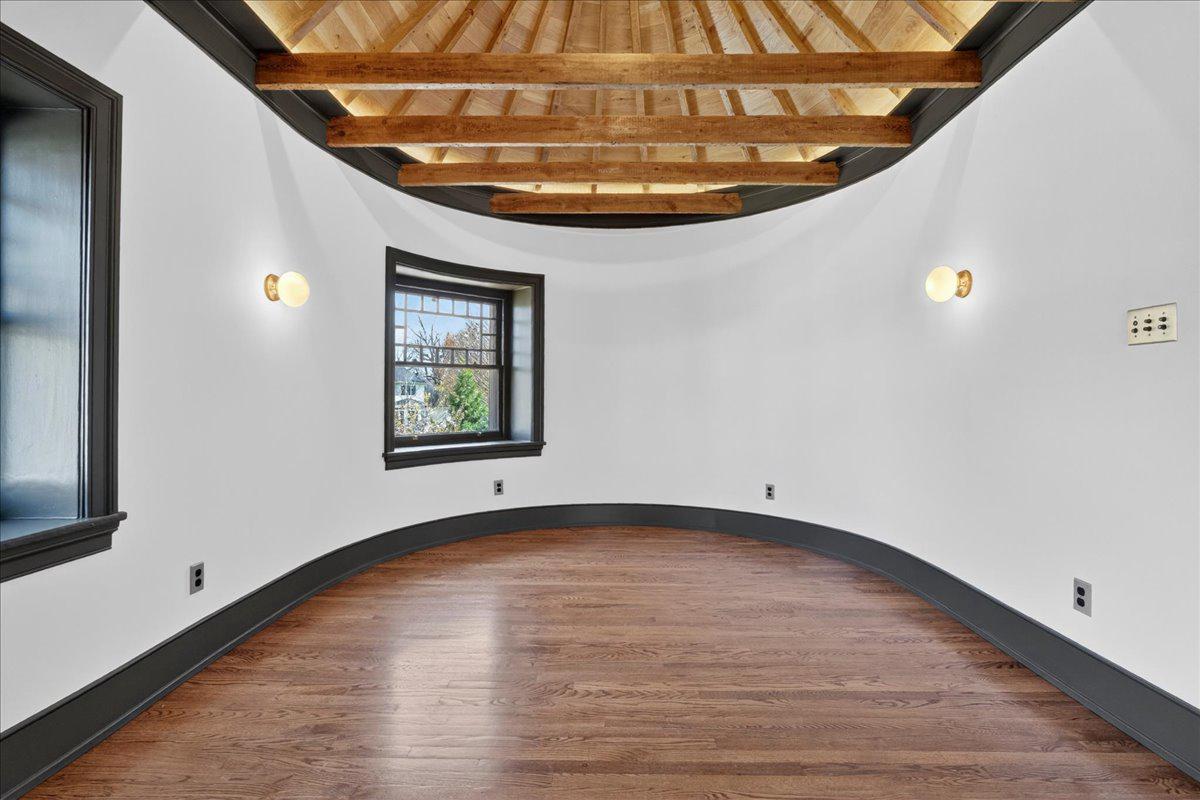 701 S BETHLEHEM PIKE
