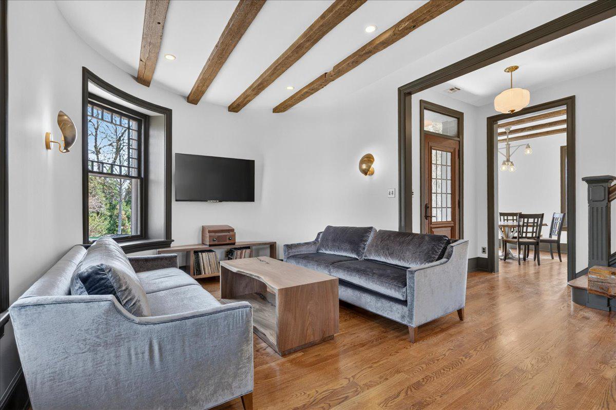 701 S BETHLEHEM PIKE