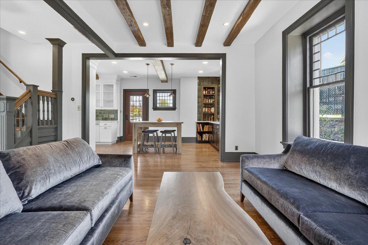 701 S BETHLEHEM PIKE