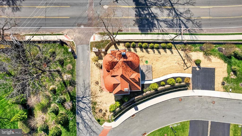 701 S BETHLEHEM PIKE