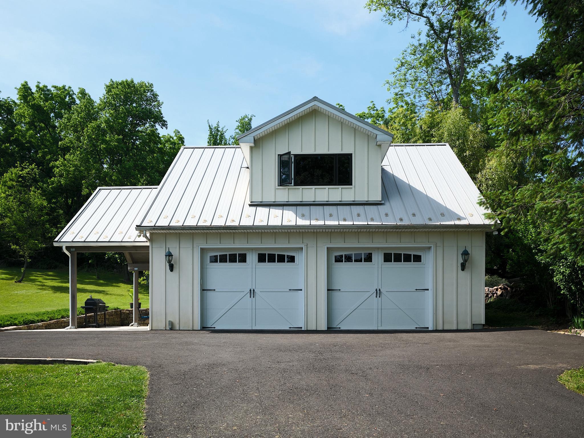 210 SUNNYSIDE ROAD