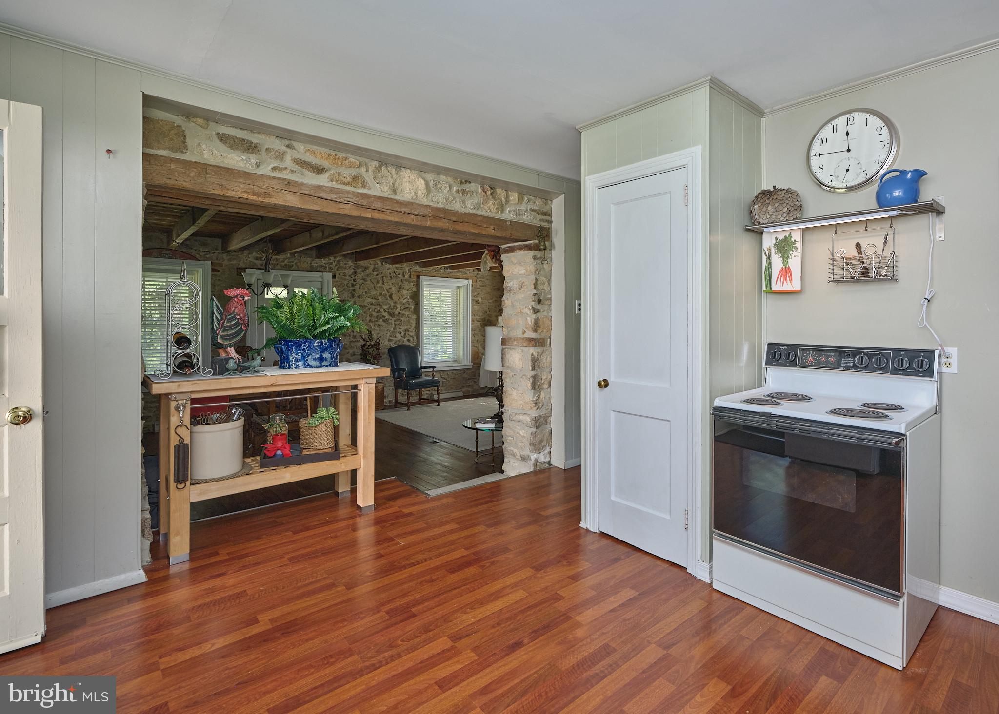 210 SUNNYSIDE ROAD