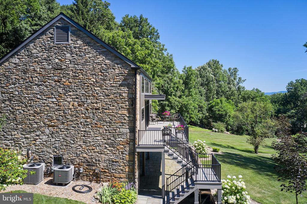 305 BOUGHER HILL ROAD