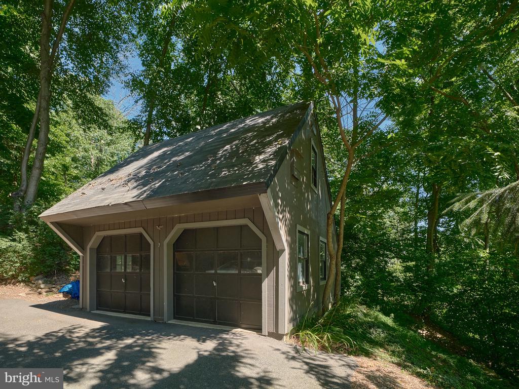 305 BOUGHER HILL ROAD