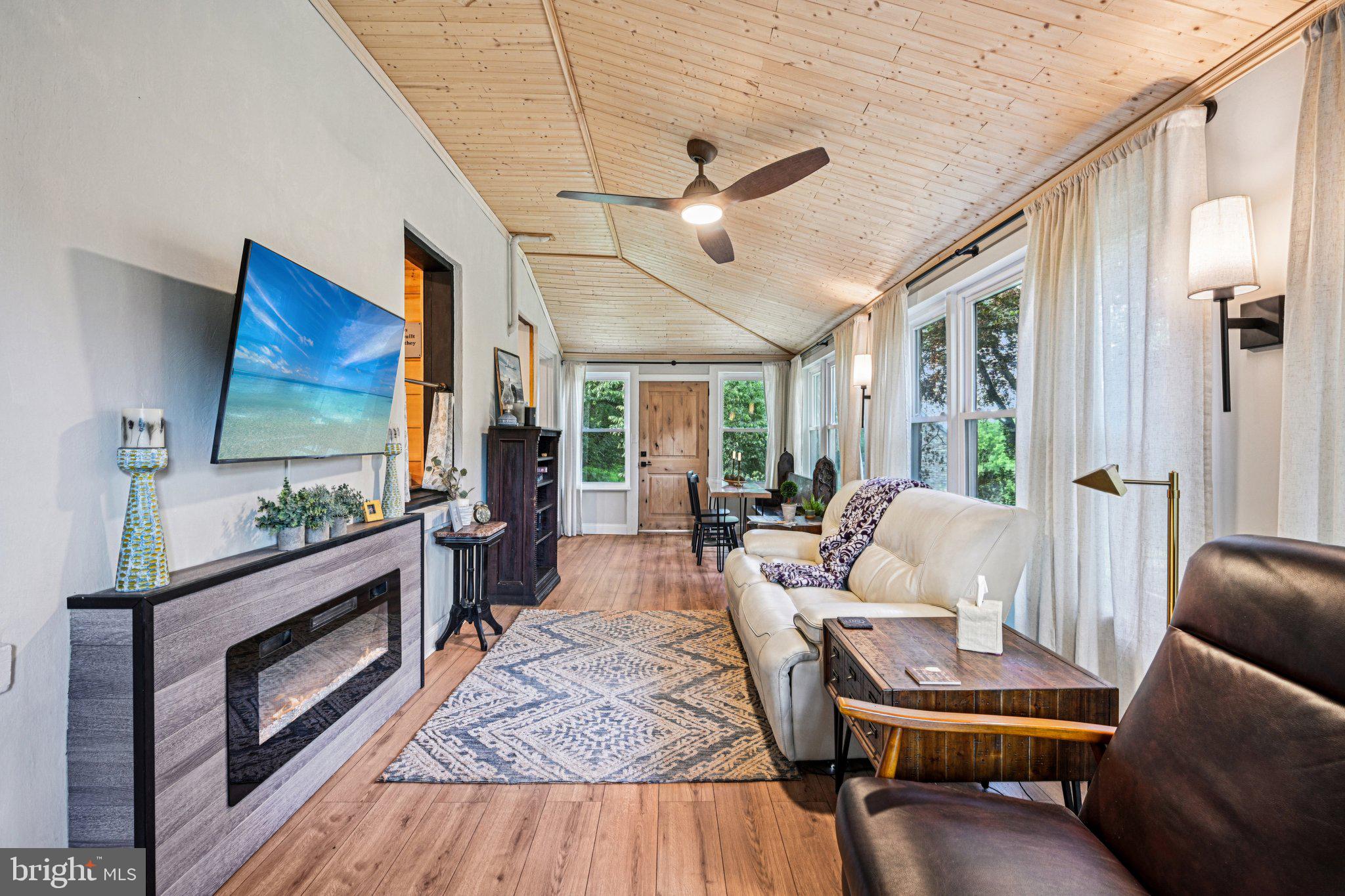 64 CONNARD DRIVE