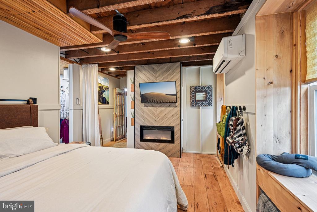64 CONNARD DRIVE