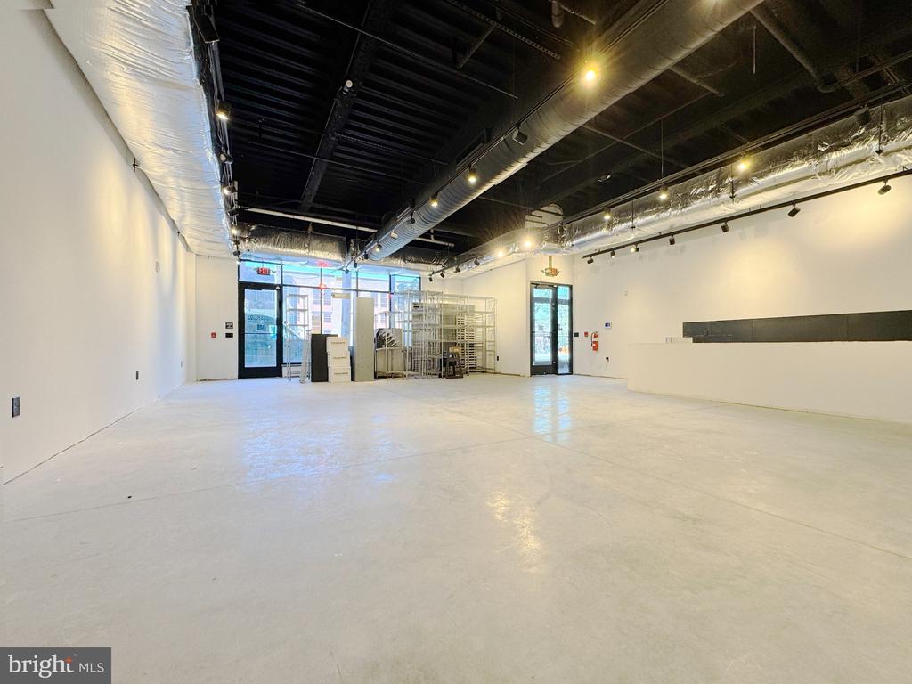 518 E 3RD STREET