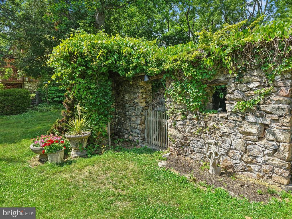 1867 OLD MILL ROAD