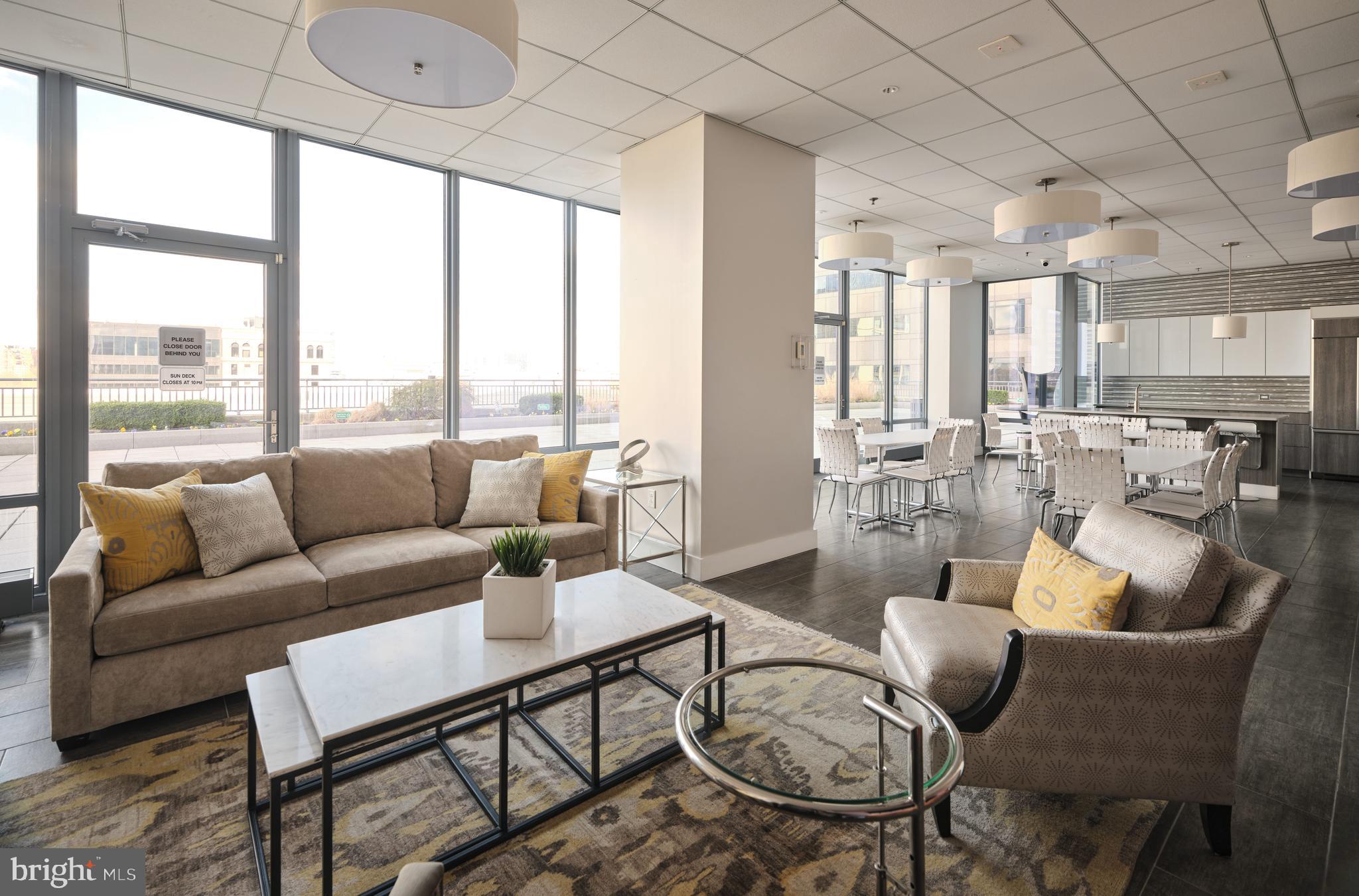 2101 MARKET STREET 1601