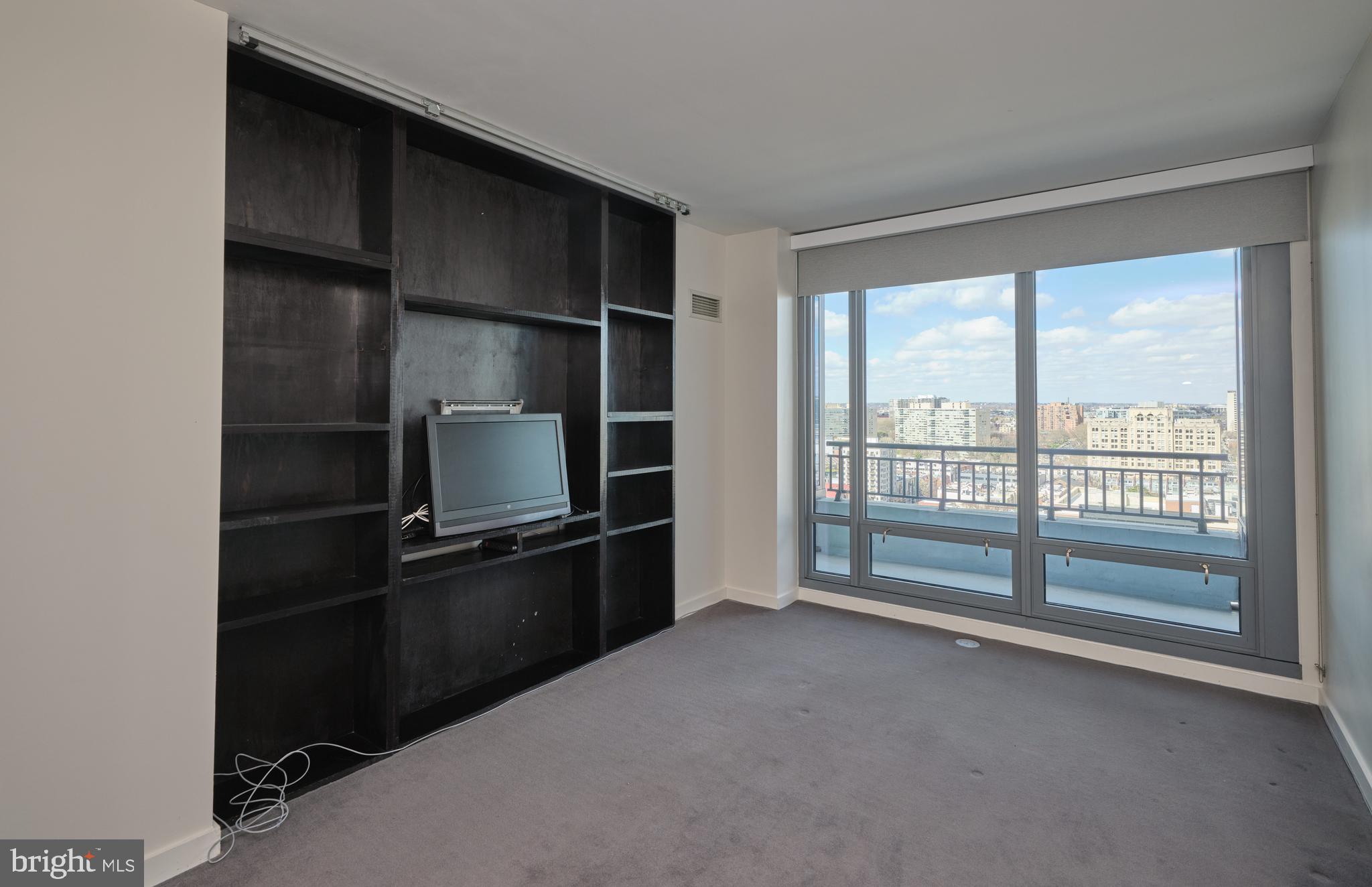2101 MARKET STREET 1601