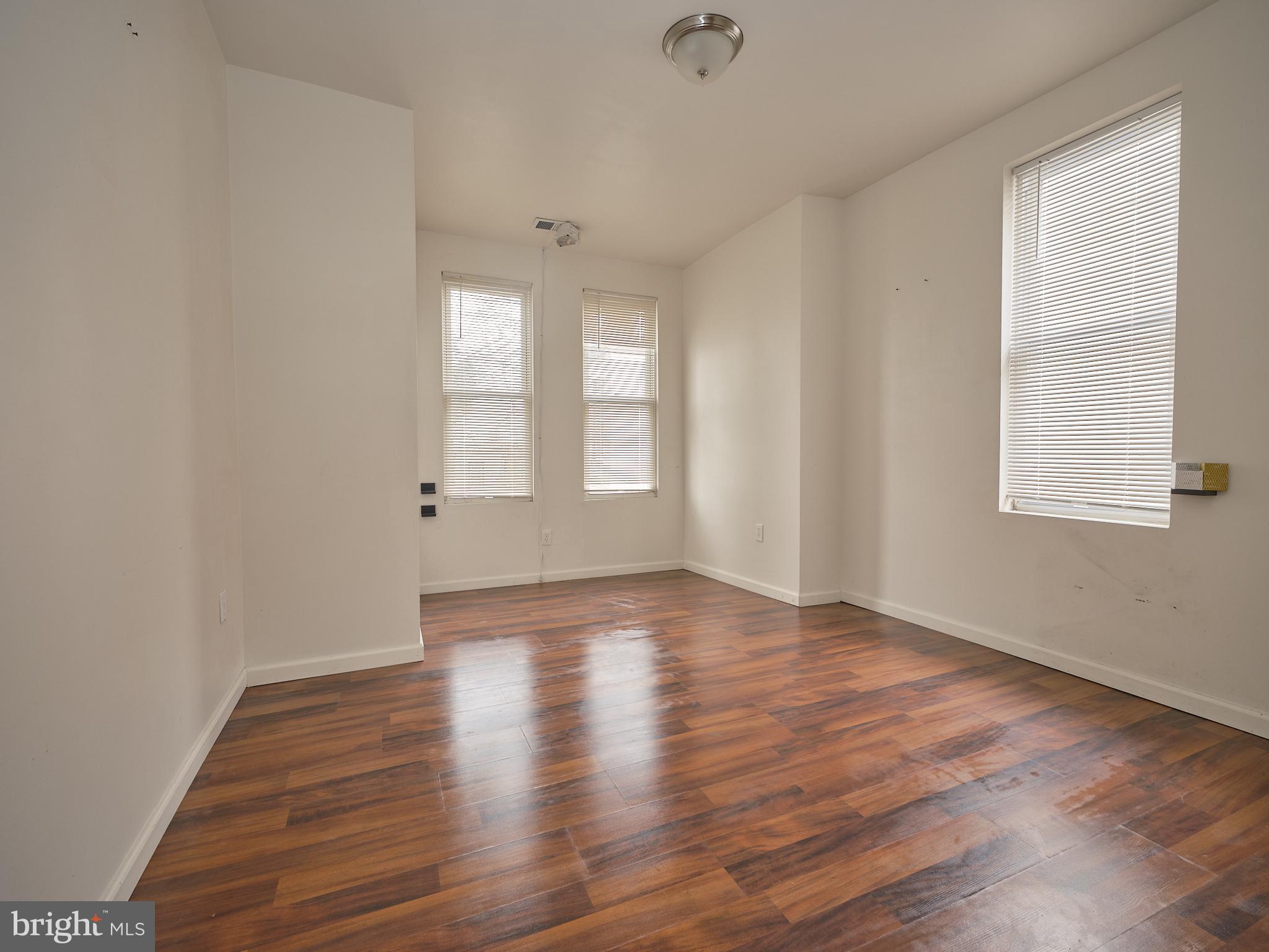 3807 HAVERFORD AVENUE